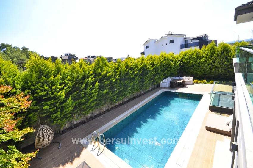 4+1-Zimmer Villa Zu verkaufen in Çiftlik Bz. Fethiye - 660 m²