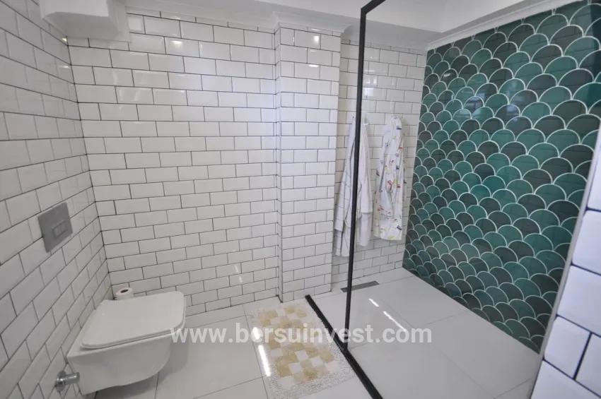 4+1-Zimmer Villa Zu verkaufen in Çiftlik Bz. Fethiye - 660 m²