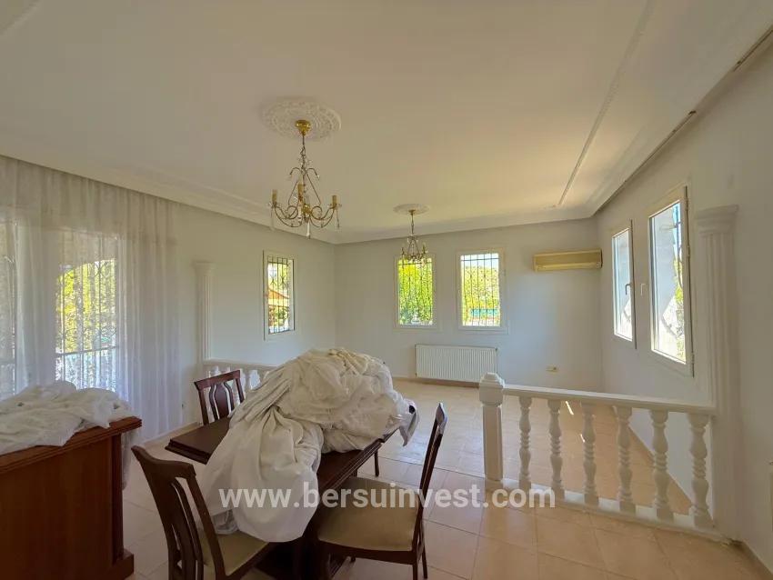 2+1-Zimmer Villa Zu vermieten in Kargı Bz. Fethiye - 500 m²