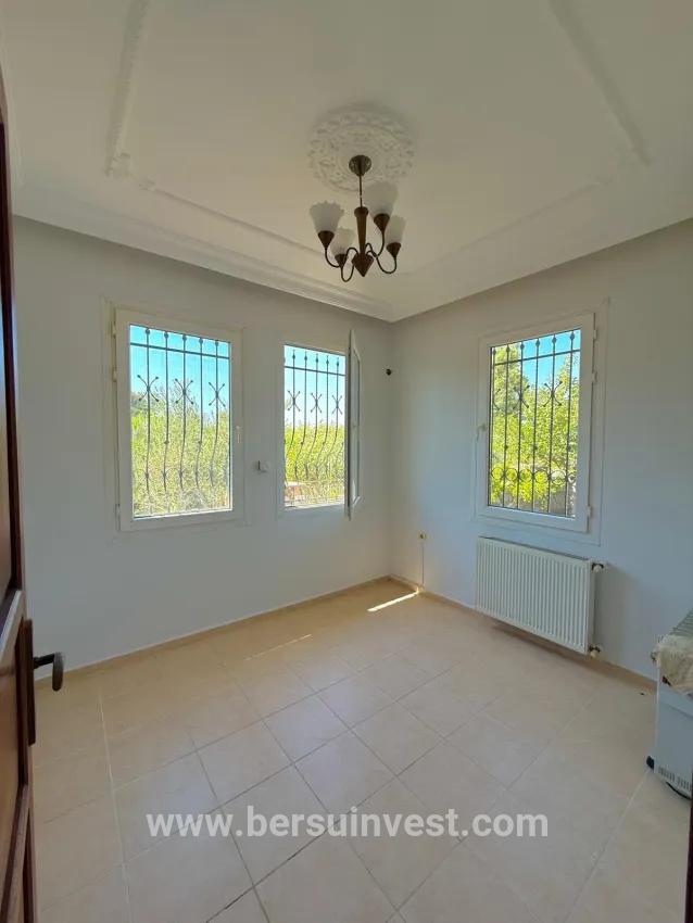2+1-Zimmer Villa Zu vermieten in Kargı Bz. Fethiye - 500 m²