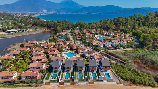 In Koca Çalış zu vermieten freistehende Villa mit Pool, möbliert