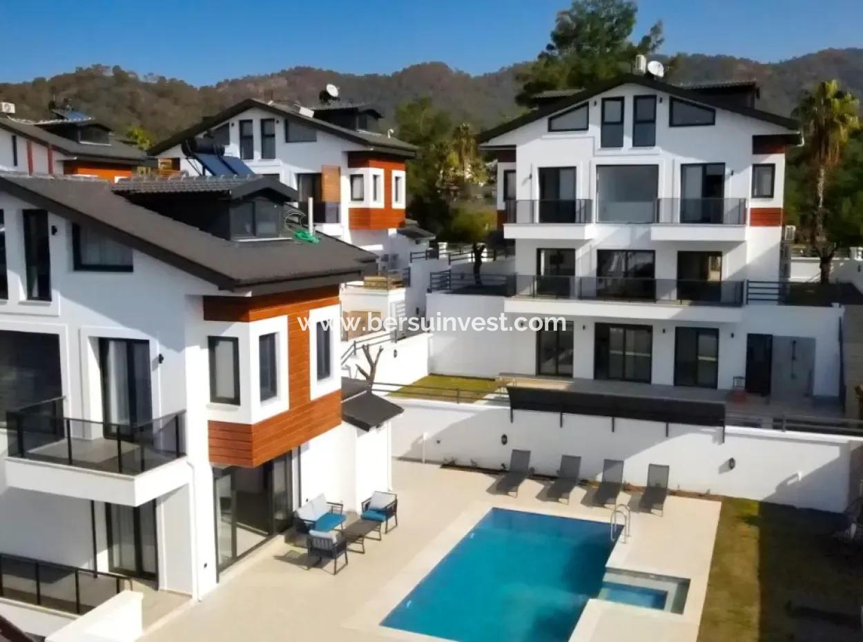 4-Stöckige Freistehende Villa In Çiftlik