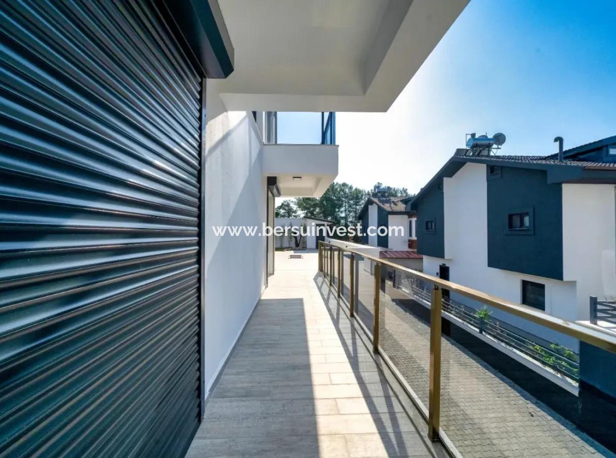 4-Stöckige Freistehende Villa In Çiftlik