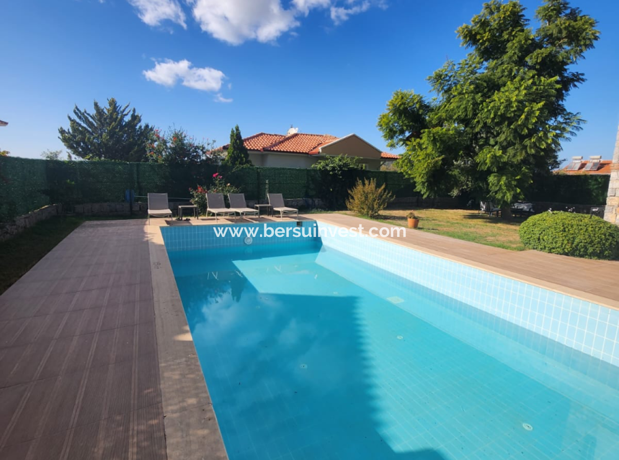 3+1Villa Mit Freistehendem Pool Zum Verkauf In Ovacik