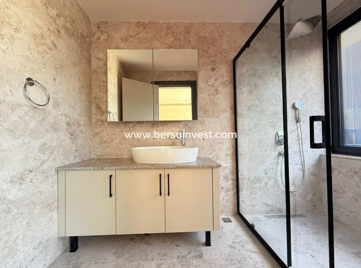 Zu Verkaufen 2+1 Maisonette-Wohnung In Karagözler Residence 222