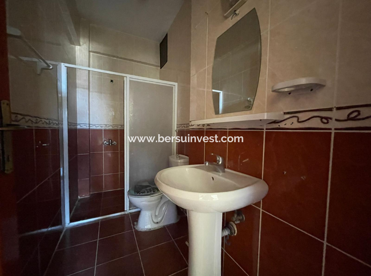 3+1 Wohnung In Der Nähe Des Einkaufszentrums Erasta