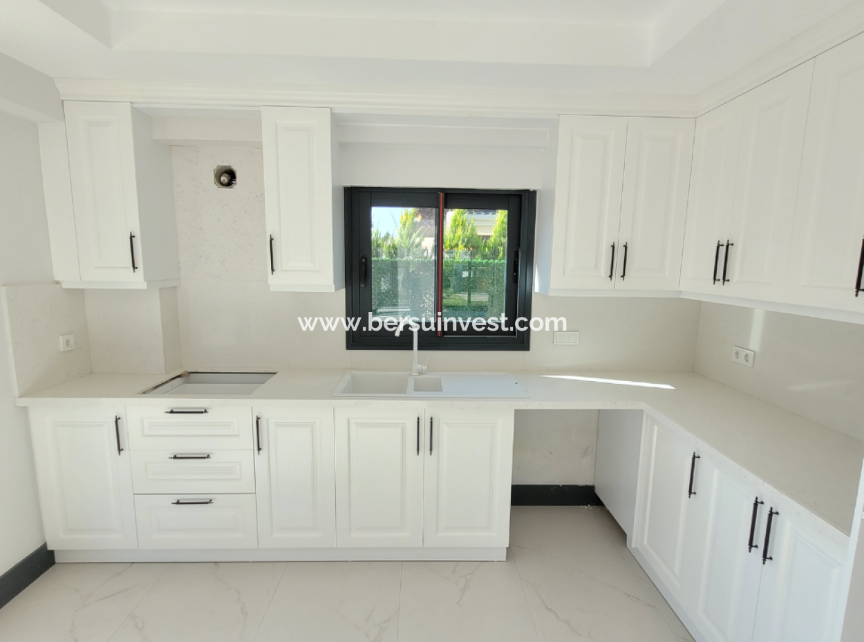 Großzügige 4+1 Villa Mit Privatem Pool Und Terrasse In Fethiye