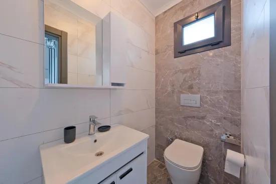In Koca Çalış Zu Vermieten Freistehende Villa Mit Pool, Möbliert