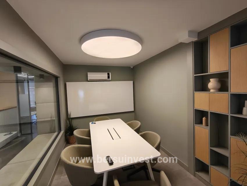 From Bersu Yatırım, a 3+1 office for rent near the Shopping Centre
