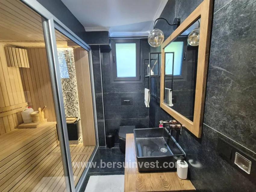 4+1 Bedroom Villa For sale in Çiftlik Nbh. Fethiye - 660 m²