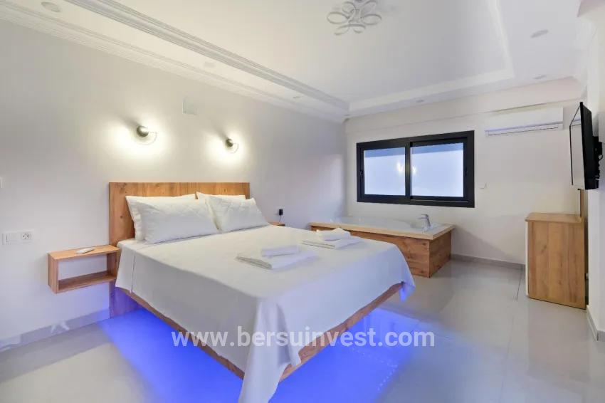 3+1 Bedroom Villa For rent in Çiftlik Nbh. Fethiye - 220 m²