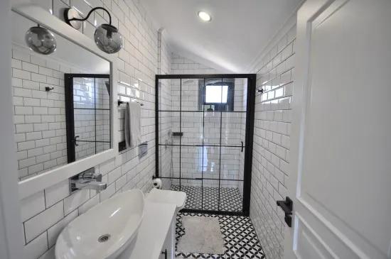 Detached Villa with Private Pool within a 600 M² Plot