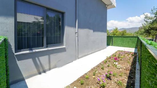 Rental 1+1 apartment In Çalış, In the closest location to the sea