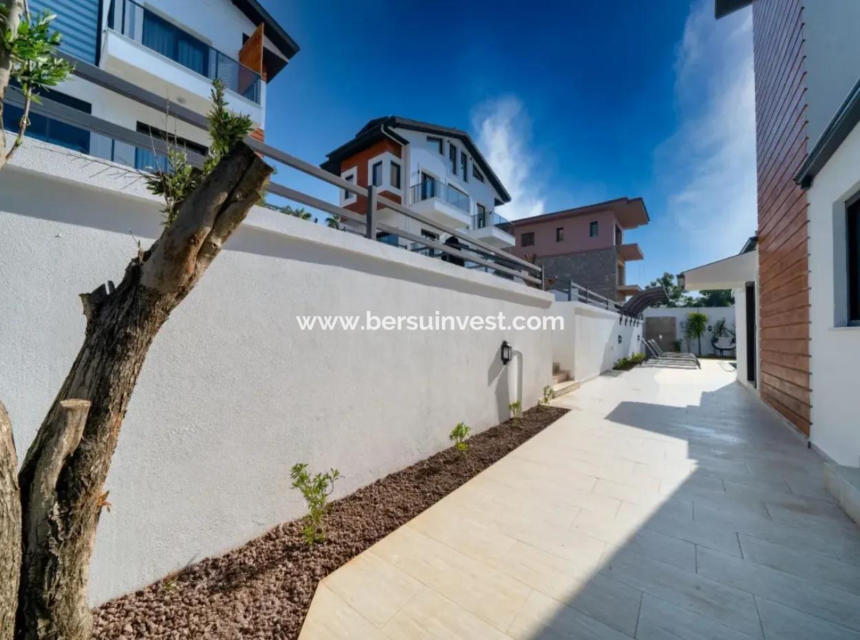 4 Storey Detached Villa In Çiftlik