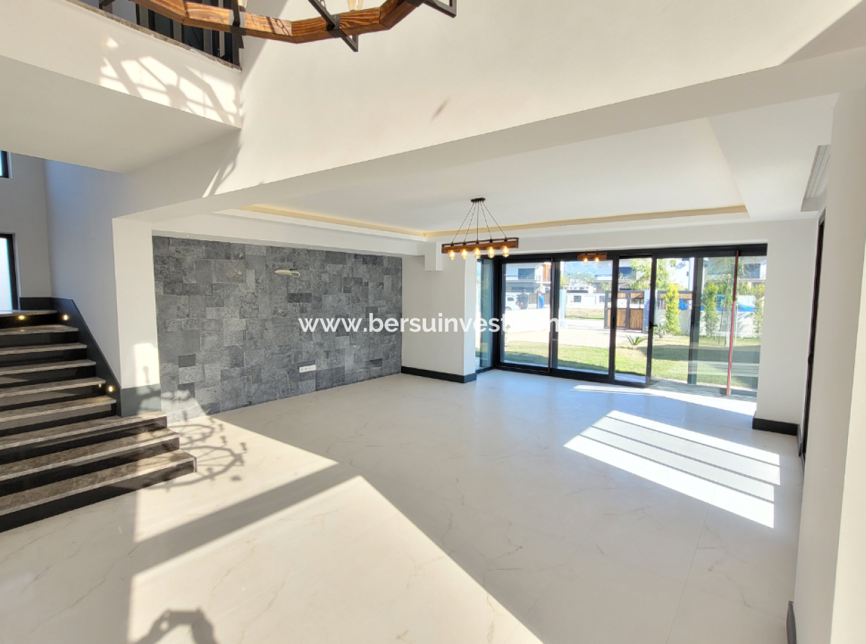 Spacious 4+1 Villa With Private Pool And Terrace In Fethiye