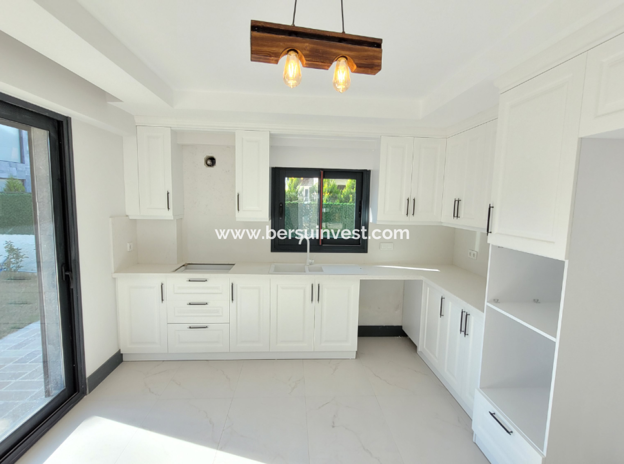 Spacious 4+1 Villa With Private Pool And Terrace In Fethiye