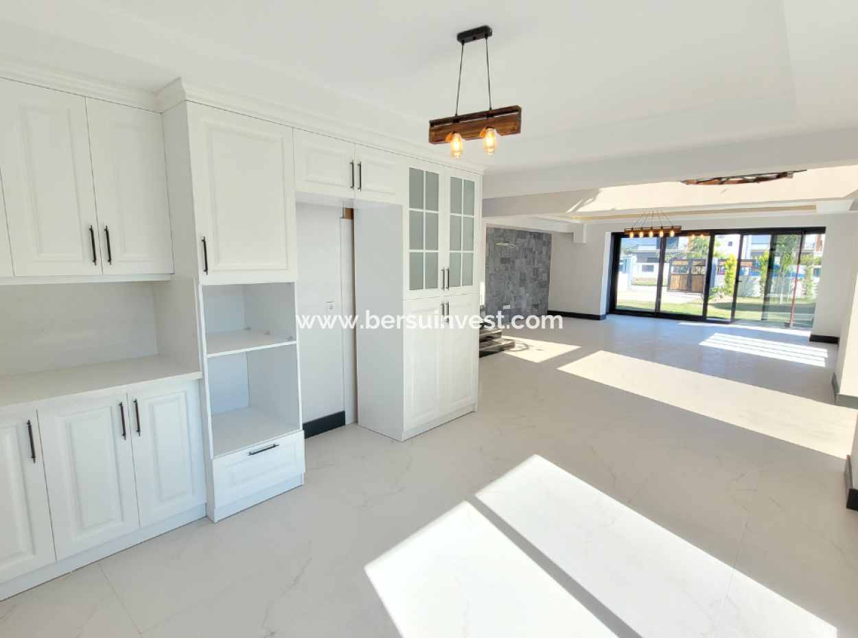 Spacious 4+1 Villa With Private Pool And Terrace In Fethiye