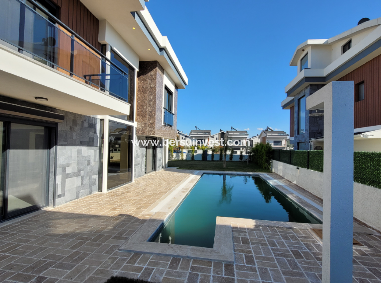 Spacious 4+1 Villa With Private Pool And Terrace In Fethiye