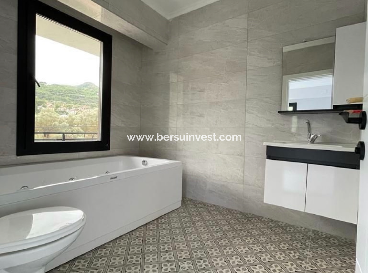 5+1 Villa For Sale In Fethiye Uzumlu