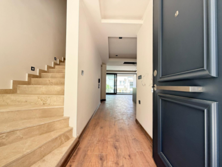 For Rent 2+1 Duplex Apartment In Karagözler Residence 222