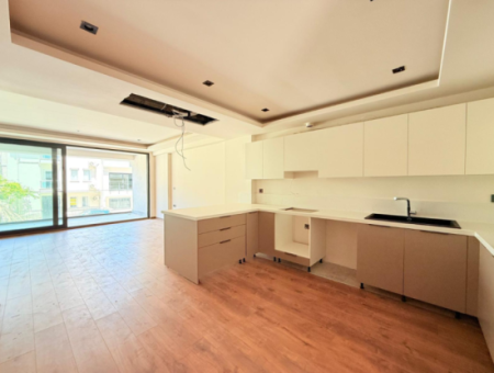 For Rent 2+1 Duplex Apartment In Karagözler Residence 222