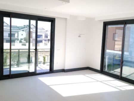 Spacious 4+1 Villa With Private Pool And Terrace In Fethiye