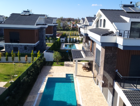 Spacious 4+1 Villa With Private Pool And Terrace In Fethiye