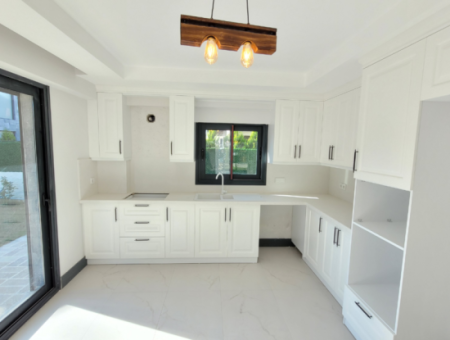 Spacious 4+1 Villa With Private Pool And Terrace In Fethiye