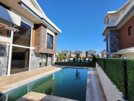 Spacious 4+1 Villa With Private Pool And Terrace In Fethiye