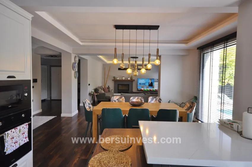 Для продажи Вилла 4+1 в Çiftlik Fethiye - 660 m²