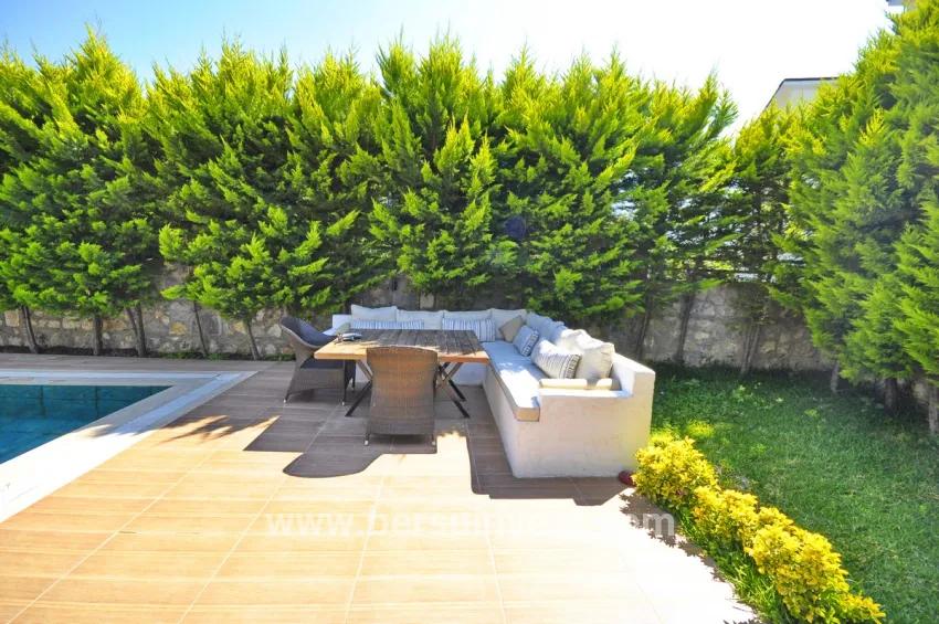 Для продажи Вилла 4+1 в Çiftlik Fethiye - 660 m²