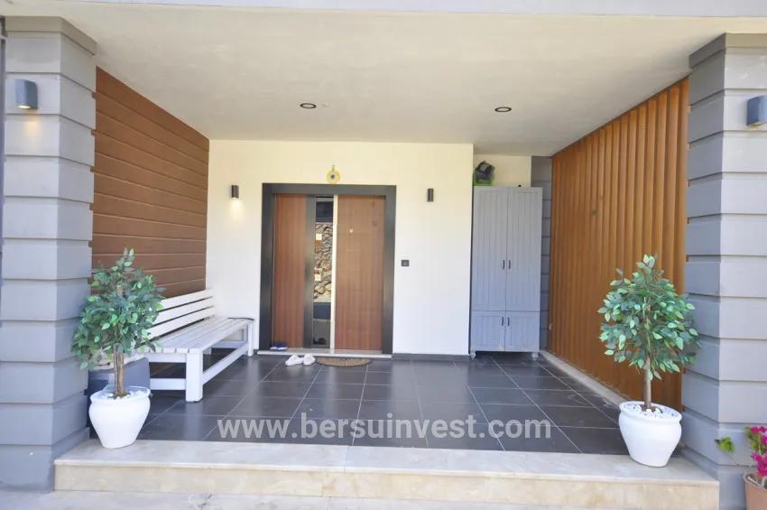 Для продажи Вилла 4+1 в Çiftlik Fethiye - 660 m²