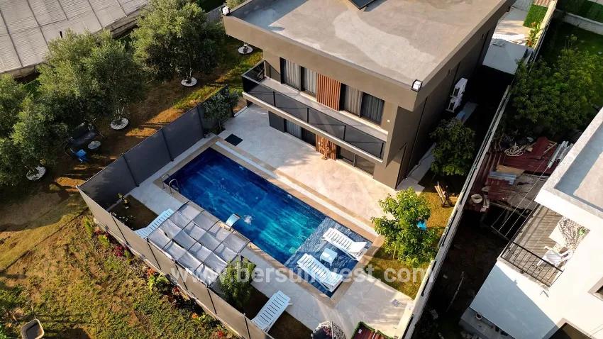 В аренду Вилла 3+1 в Kargı Fethiye - 350 m²