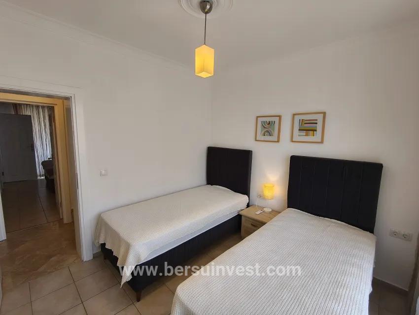 Bersu Yatırım'dan Denize Sıfır Havuzlu Sitede Triplex Villa