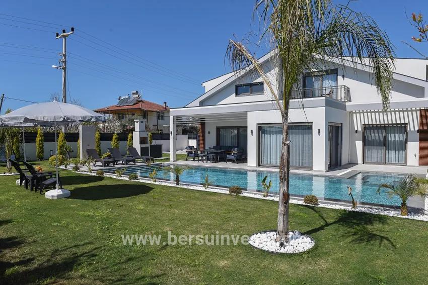 Fethiye Kargı Mah. Satılık 3+1 Villa - 690 m²
