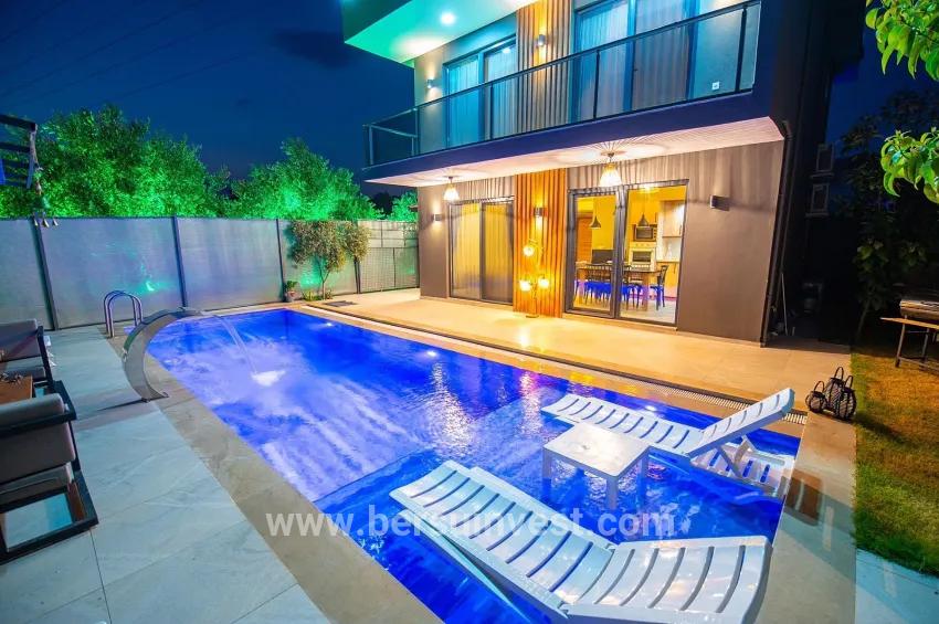 Fethiye Kargı Mah. Kiralık 3+1 Villa - 350 m²
