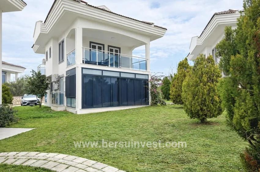 Fethiye Ölüdeniz Mah. Kiralık 3+1 Villa - 220 m²