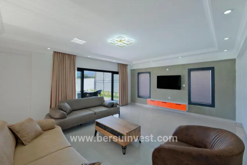 Fethiye Çiftlik Mah. Kiralık 3+1 Villa - 220 m²