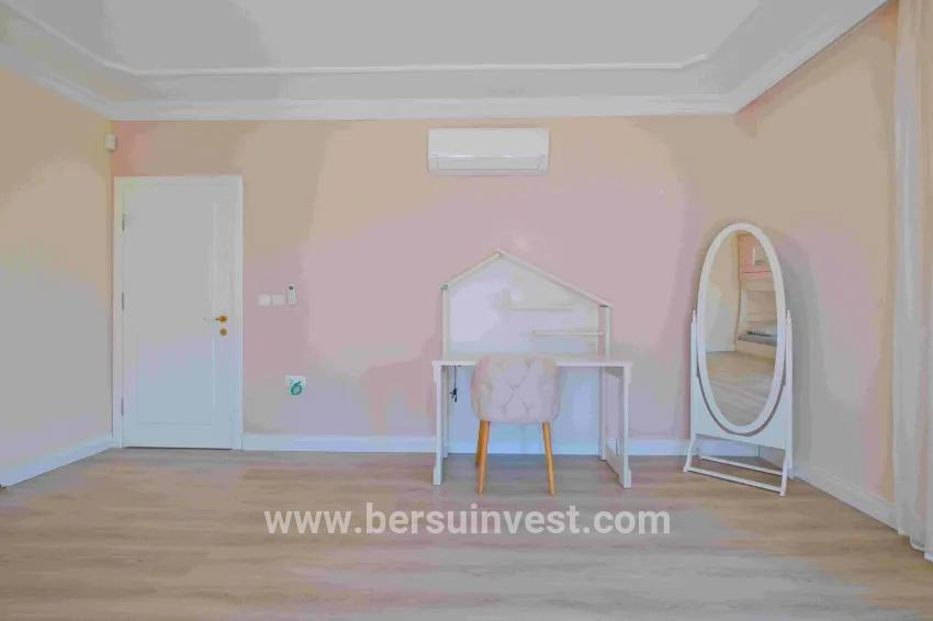 Fethiye Karagedik Mah. Satılık 8+1 Villa - 500 m²