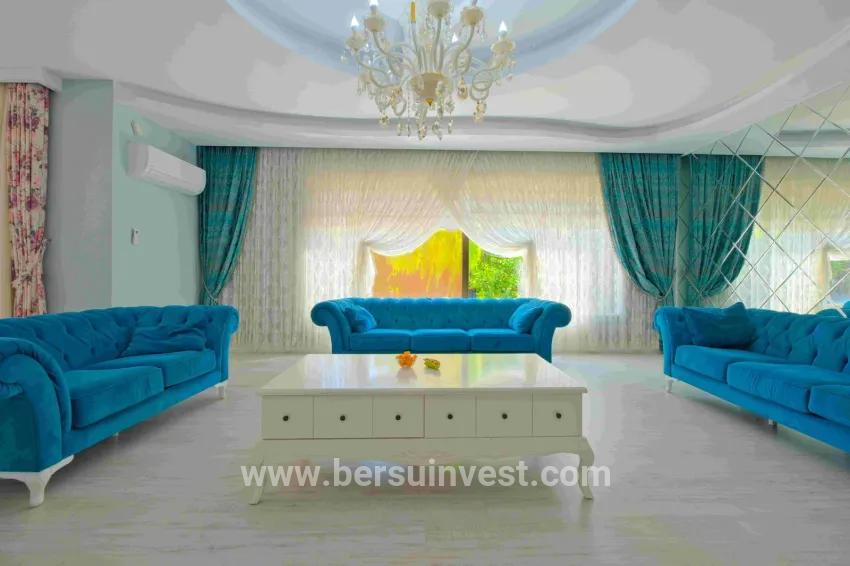 Fethiye Karagedik Mah. Satılık 8+1 Villa - 500 m²