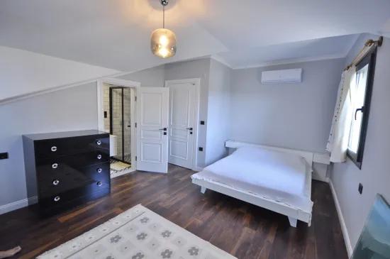 600 M² Arsa İçerisinde Özel Havuzlu Müstakil Villa