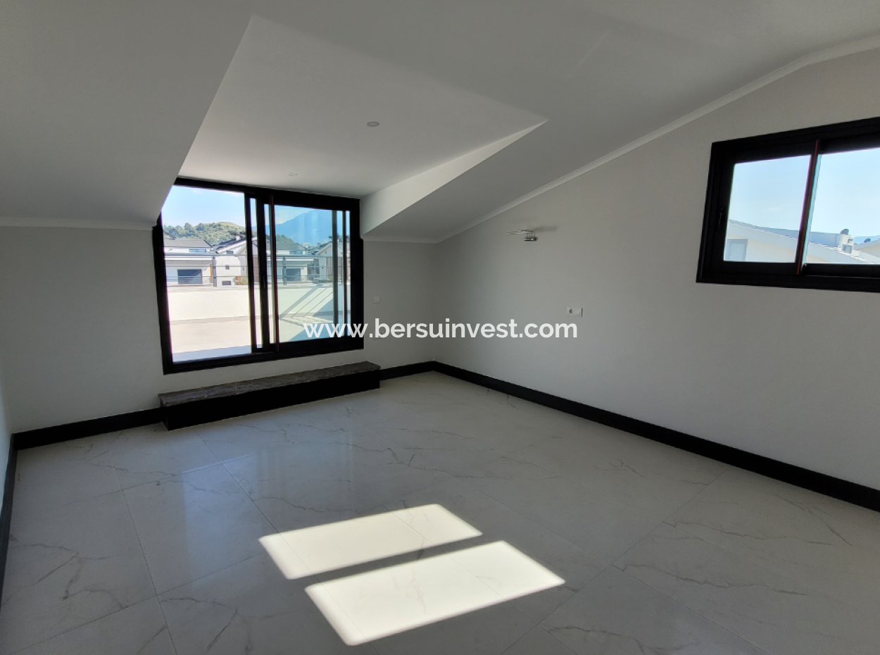 Fethiye Kargı’da Modern Tasarımlı, Bahçeli Ve Havuzlu Villa