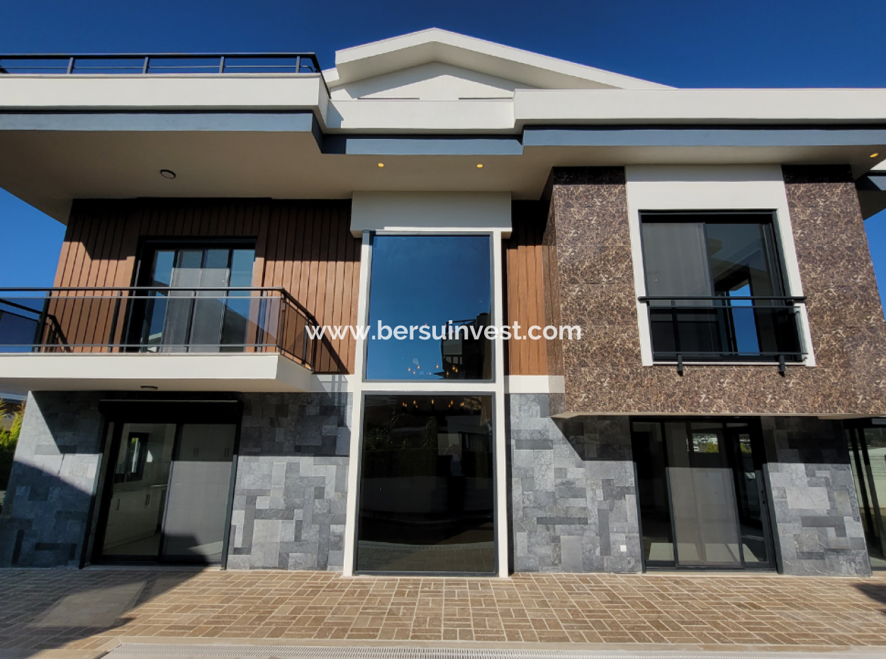 Fethiye Kargı’da Modern Tasarımlı, Bahçeli Ve Havuzlu Villa