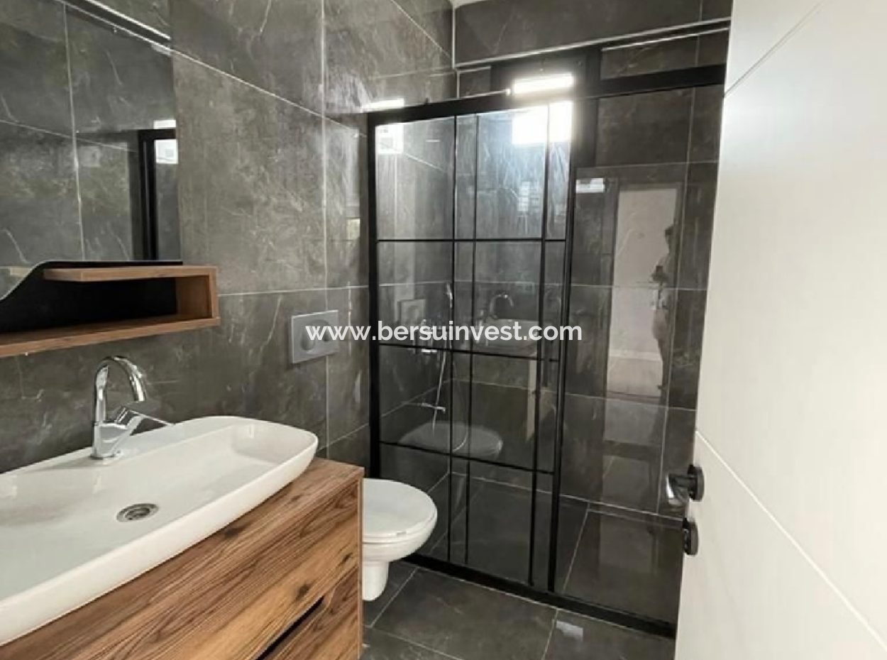 Fethiye Üzümlü'de 5+1 Satılık Villa