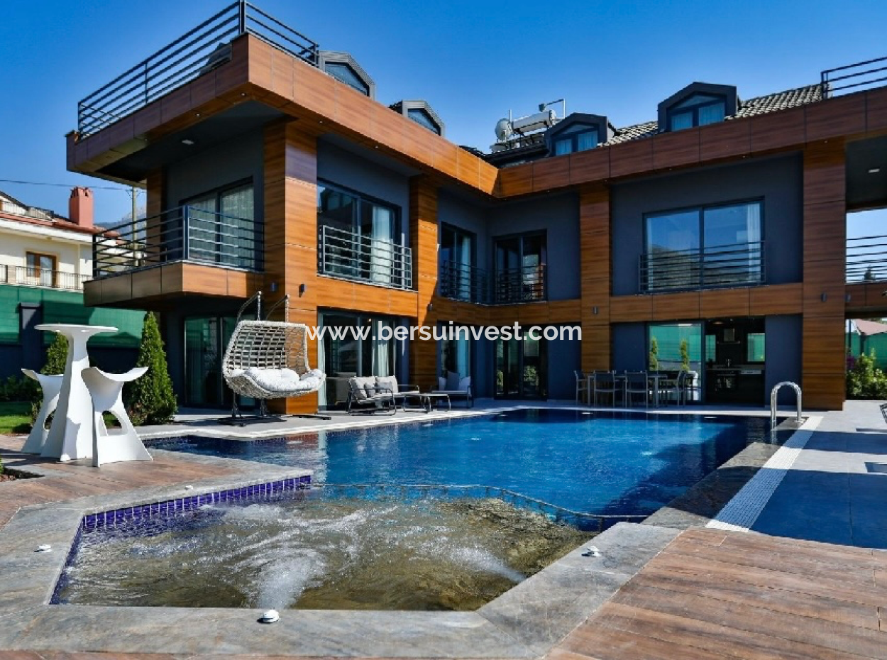 Ovacık'ta Satılık Lüks Villa