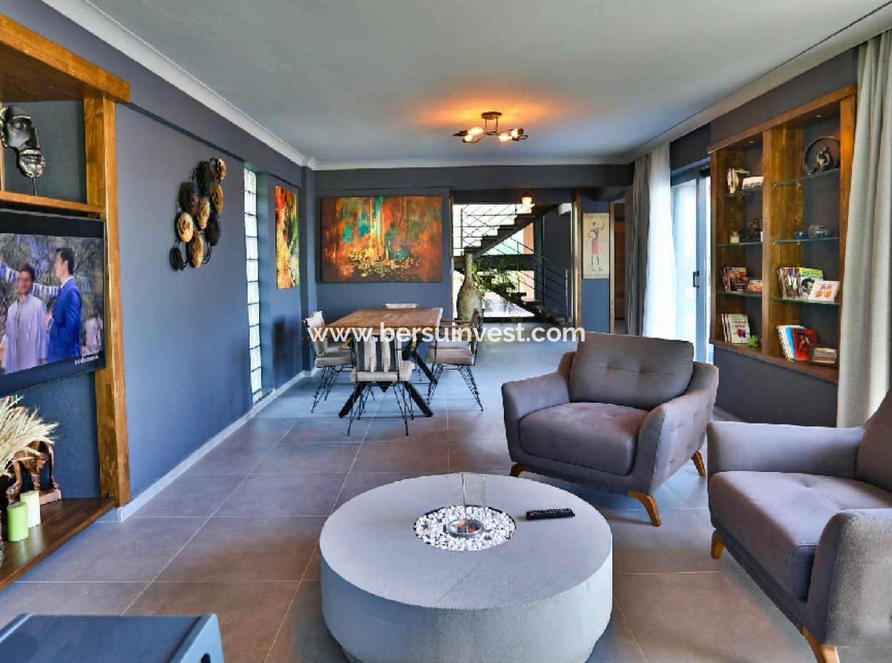 Ovacık'ta Satılık Lüks Villa