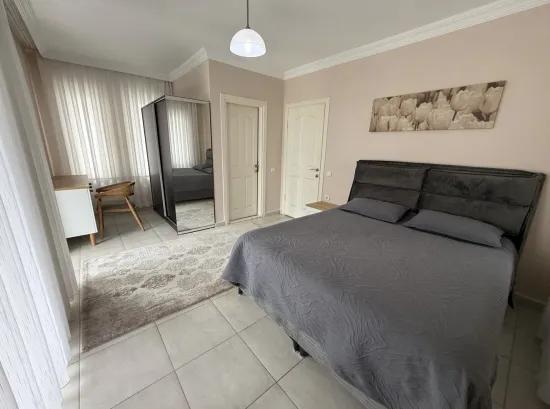 Ovacık'ta Havuzlu Site İçerisinde Eşyalı Villa